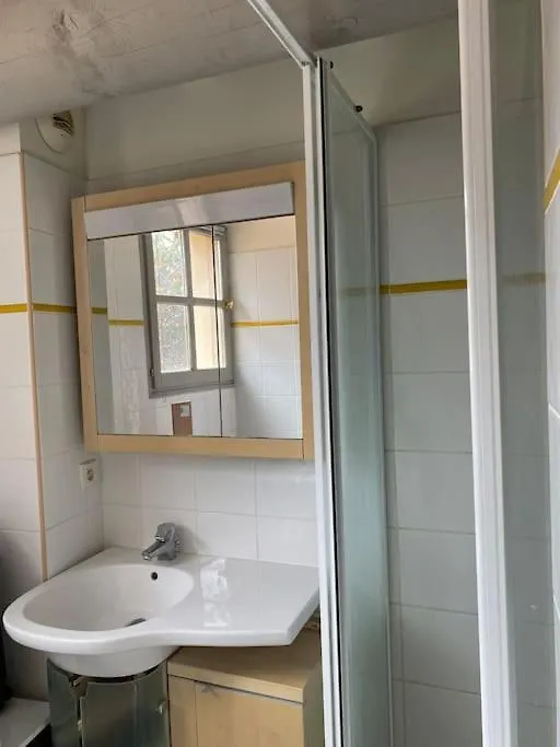 Appart 75 M2 Intramuros Sur Cour Avignon 0*,