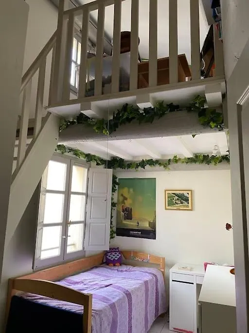 Appart 75 M2 Intramuros Sur Cour Avignon Frankrike