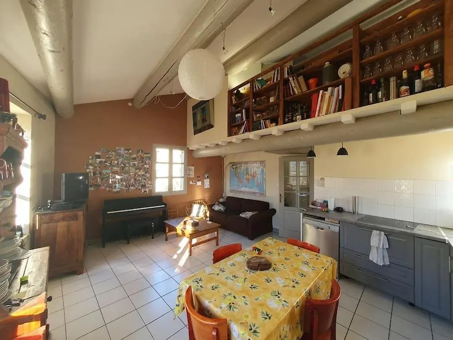 Lägenhet Appart 75 M2 Intramuros Sur Cour Avignon